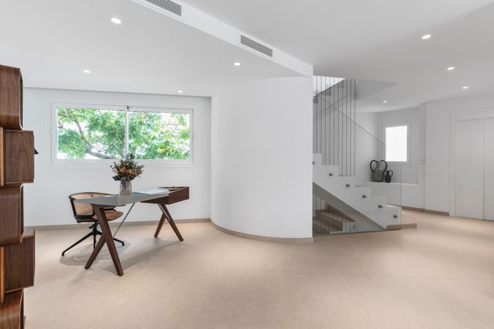 Image No.3-4 Bed Villa for sale