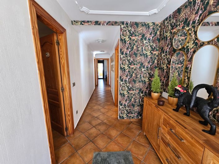 Image No.17-6 Bed Villa for sale