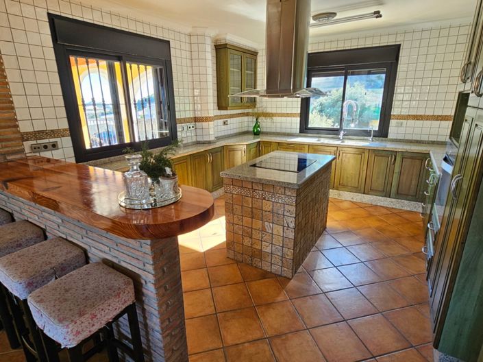 Image No.21-6 Bed Villa for sale