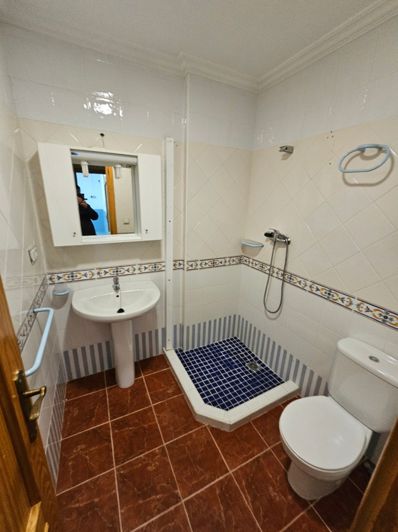 Image No.30-6 Bed Villa for sale