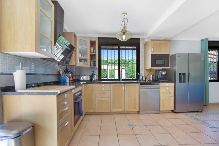 Image No.10-5 Bed Villa for sale