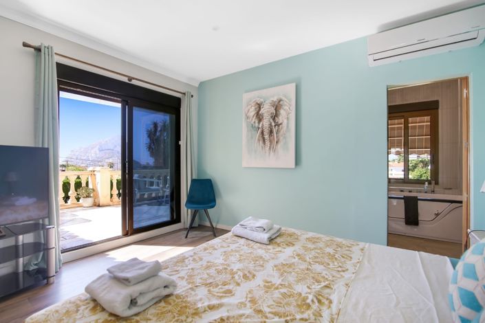 Image No.11-5 Bed Villa for sale