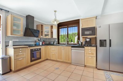 o1j5r3d00718drv3vcok16cg13f71r