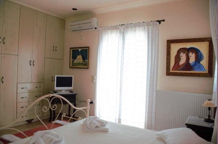 Image No.16-8 Bed Villa for sale