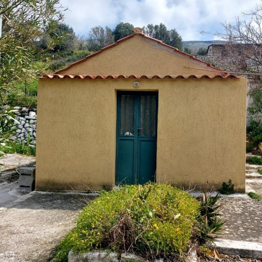 Image No.9-2 Bed House for sale