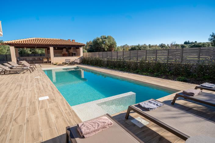 Image No.15-6 Bed Villa for sale