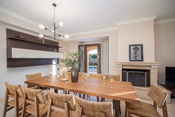 Image No.20-6 Bed Villa for sale