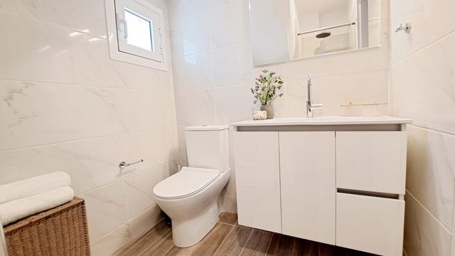 Image No.12-3 Bed Maisonette for sale