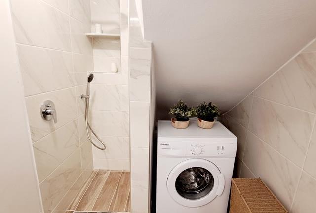 Image No.21-3 Bed Maisonette for sale