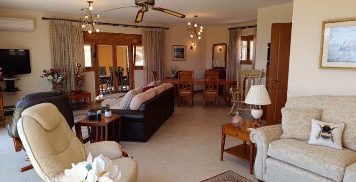 Image No.14-Villa for sale