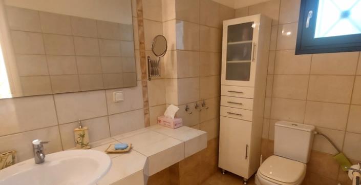 Image No.19-3 Bed House for sale