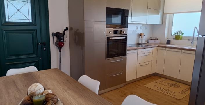 Image No.41-8 Bed House for sale