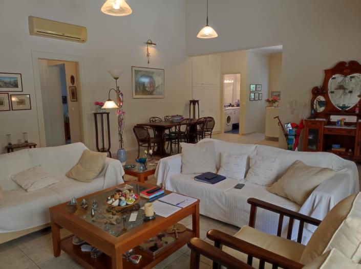 Image No.6-3 Bed House for sale