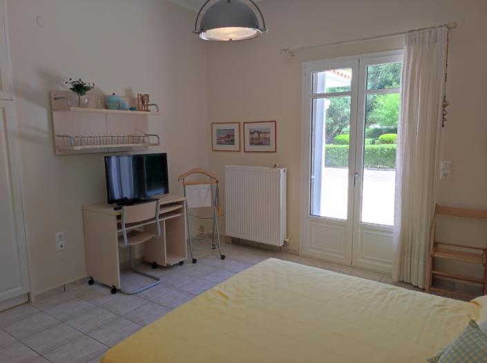 Image No.15-3 Bed House for sale