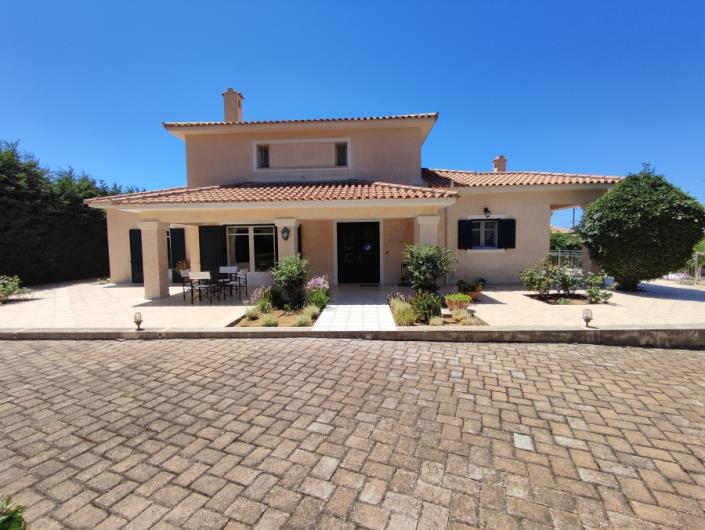 Image No.25-3 Bed House for sale