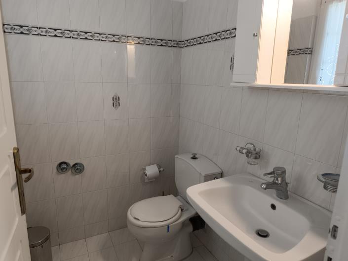 Image No.30-4 Bed House for sale