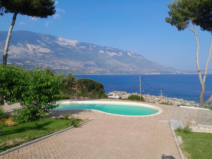 Image No.15-10 Bed Villa for sale