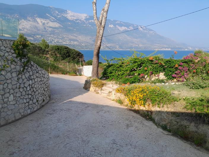 Image No.19-10 Bed Villa for sale