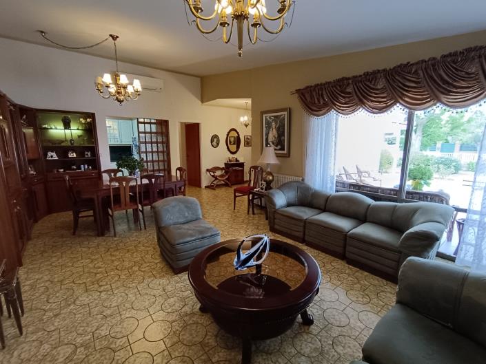 Image No.13-3 Bed House for sale