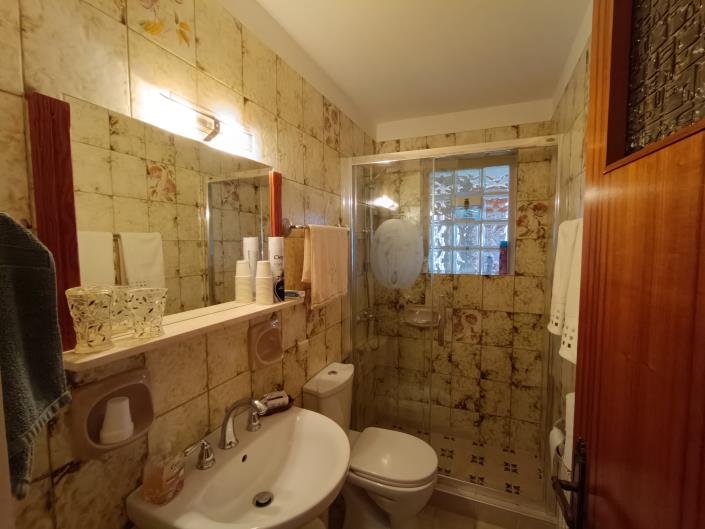 Image No.24-3 Bed House for sale