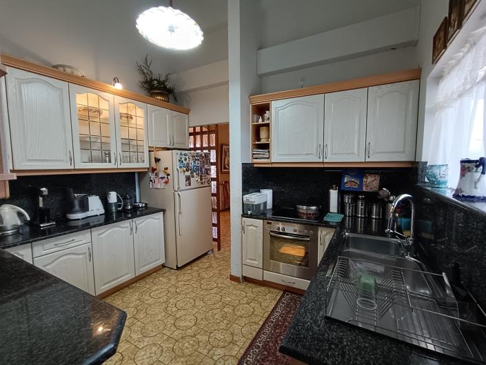 Image No.27-3 Bed House for sale