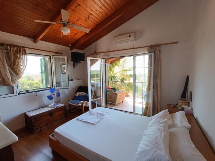 Image No.15-3 Bed House for sale