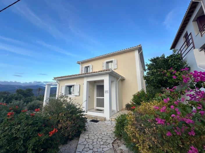 Image No.1-3 Bed Villa for sale