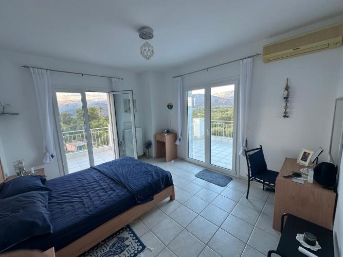 Image No.11-3 Bed Villa for sale