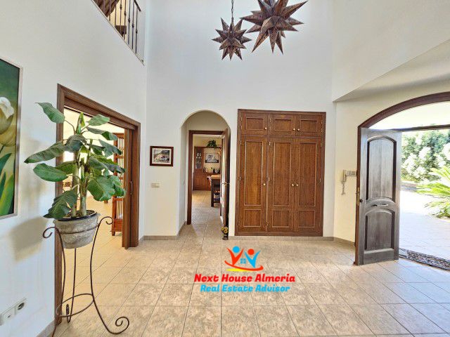 Image No.20-4 Bed Villa for sale