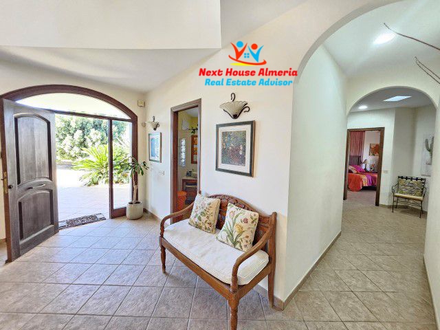 Image No.28-4 Bed Villa for sale