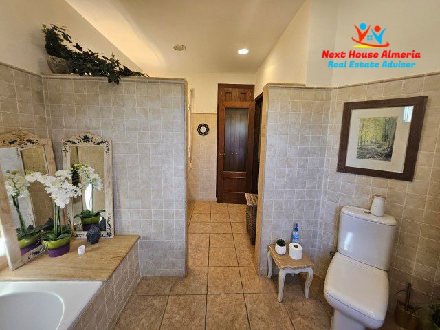 Image No.36-4 Bed Villa for sale