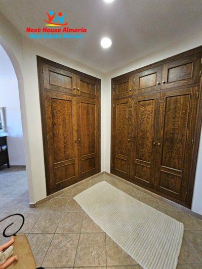 Image No.37-4 Bed Villa for sale