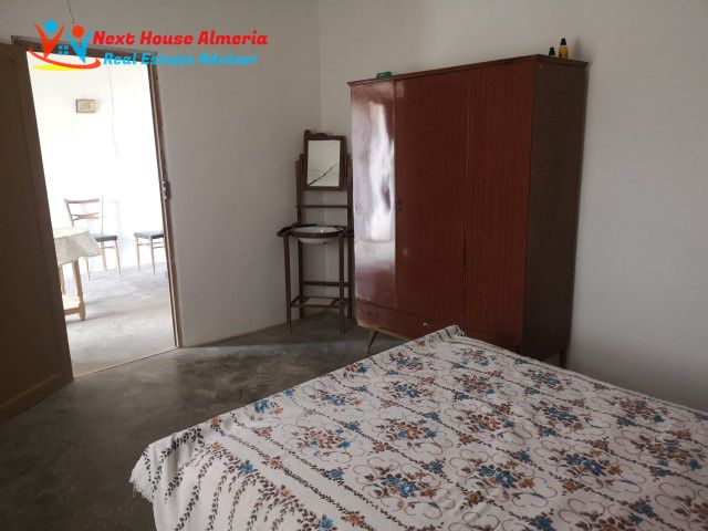 Image No.11-3 Bed Country House for sale