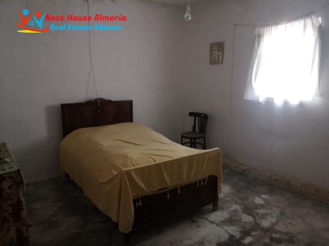 Image No.19-3 Bed Country House for sale