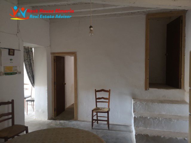 Image No.23-3 Bed Country House for sale