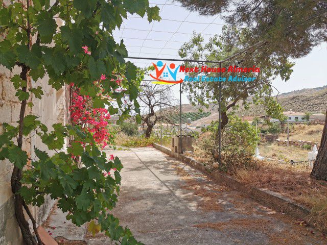 Image No.5-3 Bed Country House for sale