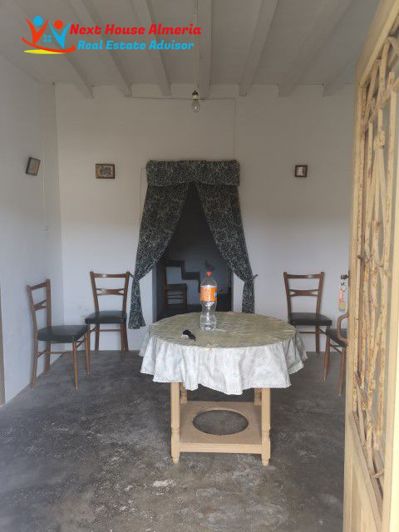 Image No.7-3 Bed Country House for sale