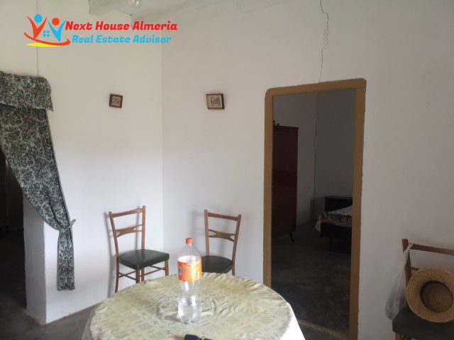 Image No.8-3 Bed Country House for sale