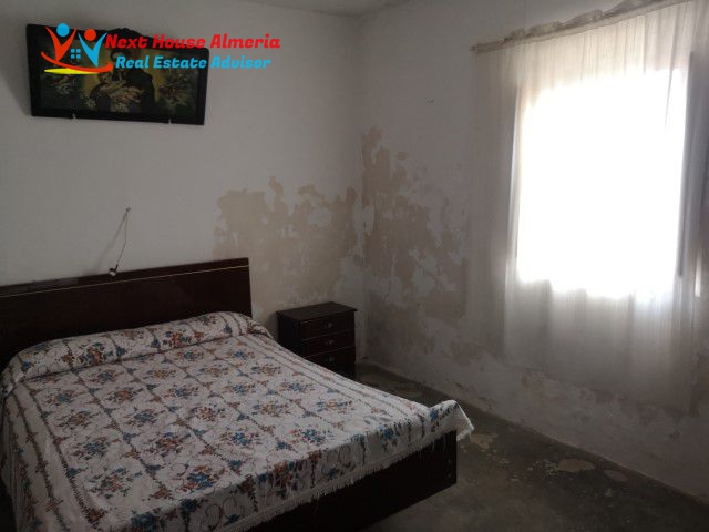 Image No.10-3 Bed Country House for sale