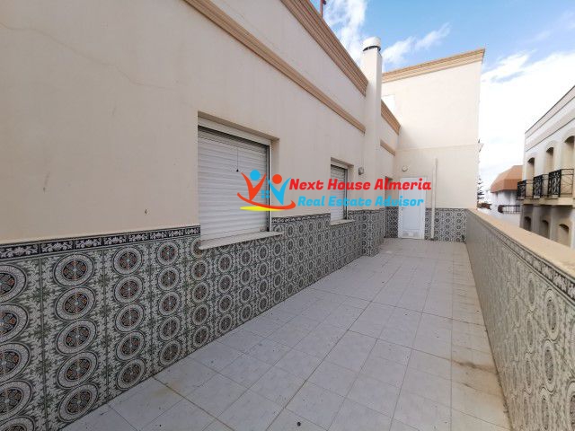 Image No.18-3 Bed Apartment for sale