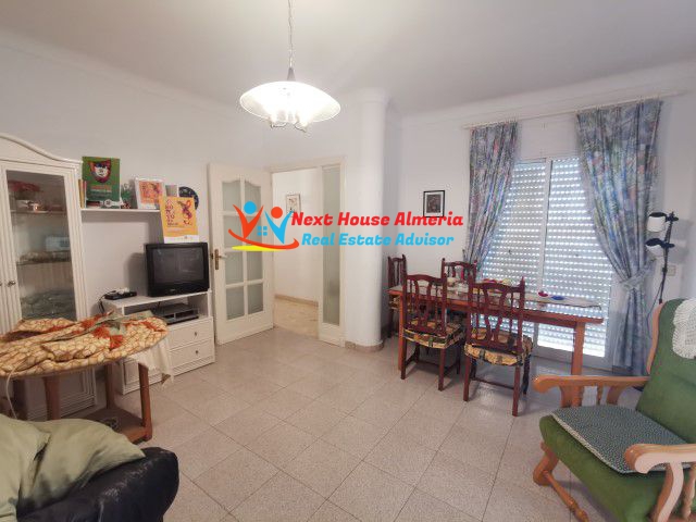 Image No.21-3 Bed Apartment for sale