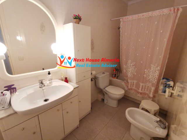 Image No.23-3 Bed Apartment for sale