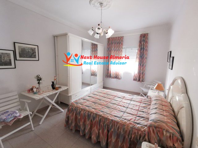 Image No.33-3 Bed Apartment for sale