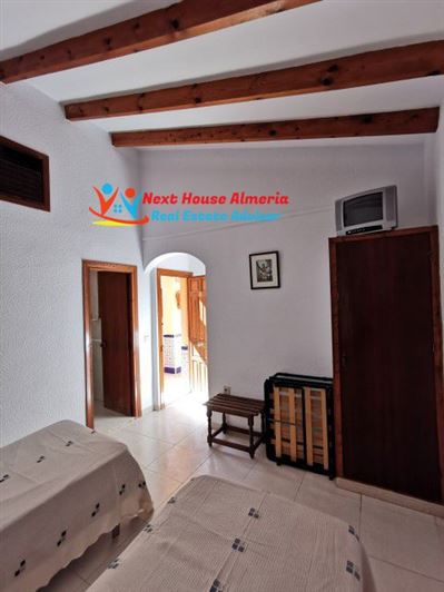 Image No.36-Commercial for sale