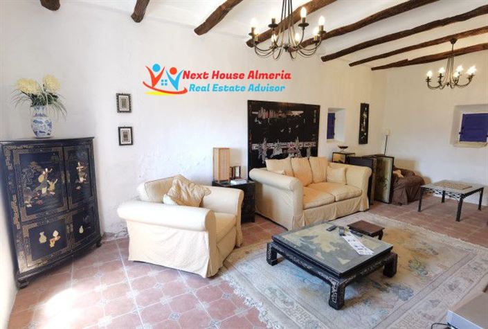 Image No.17-6 Bed Country House for sale