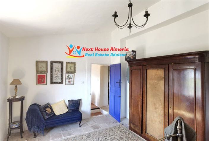 Image No.43-6 Bed Country House for sale