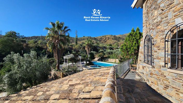 Image No.37-4 Bed Villa for sale