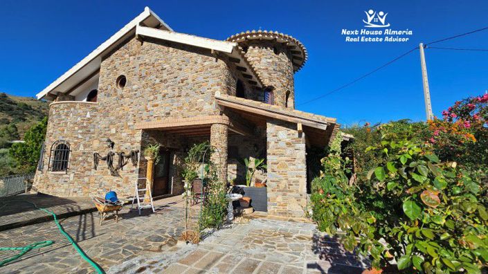 Image No.8-4 Bed Villa for sale