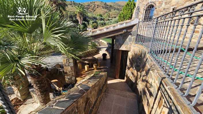 Image No.9-4 Bed Villa for sale