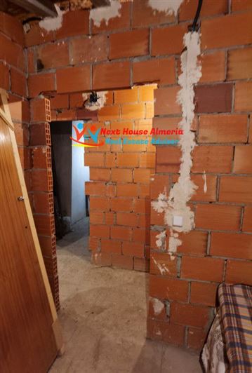 Image No.27-6 Bed Country House for sale